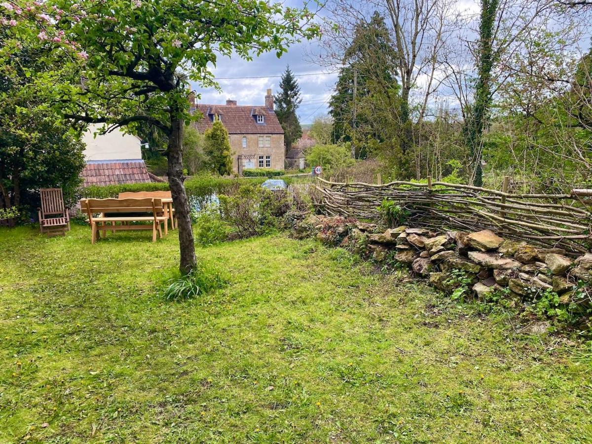 The Explorers Rest - Cottage - Frome Buckland Dinham ภายนอก รูปภาพ